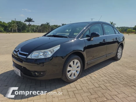 CITROEN C4 2.0 Exclusive 16V 4 portas