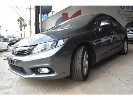 HONDA CIVIC - 1.8 EXS 16V 4P AUTOMÁTICO 4 portas