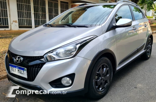 Hyundai HB20X 1.6 16V Premium 4 portas