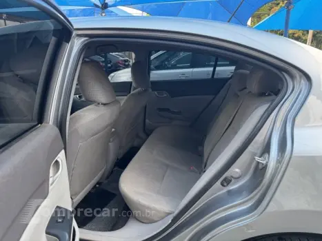 CIVIC - 1.8 LXS 16V 4P AUTOMÁTICO