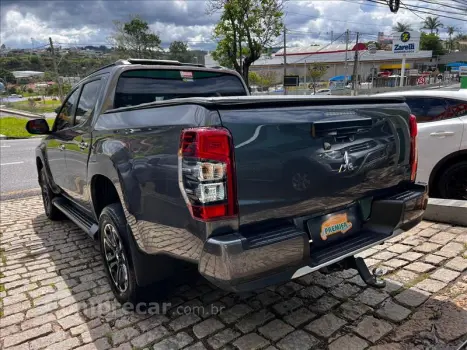 L200 TRITON 2.4 16V Turbo Sport HPE CD 4X4