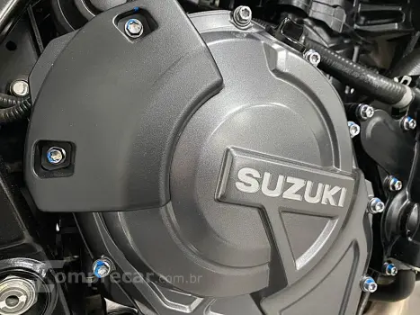 SUZUKI GSX-8S
