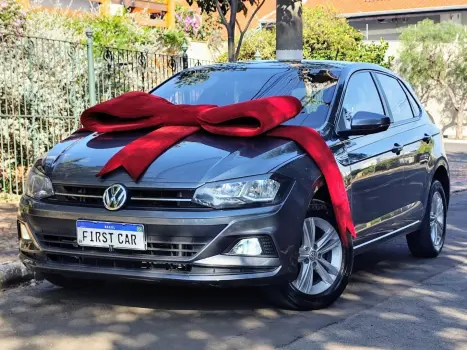 Volkswagen POLO 1.0 200 TSI COMFORTLINE AUTOMÁTICO 4 portas