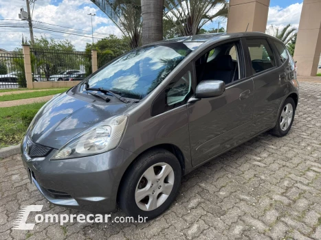 Honda FIT 1.4 LX 8V 4 portas