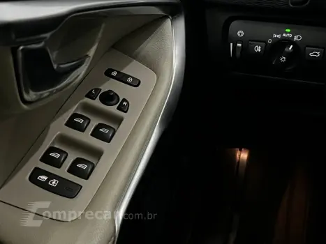 V40 2.0 T4 DYNAMIC TURBO GASOLINA 4P AUTOMÁTICO