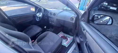 CELTA 1.0 MPFI LT 8V