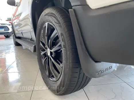 TORO 2.0 16V Turbo Ultra 4WD