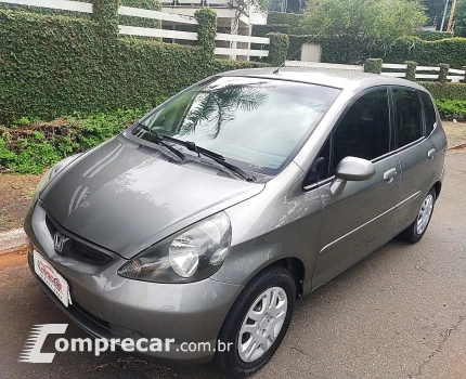 Honda FIT 1.4 LX 8V 4 portas