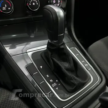 Golf Comfort. 200 TSI 1.0 Flex 12V Aut.