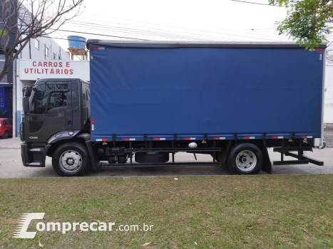 Ford Cargo 1319 2 portas