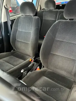 ASTRA 2.0 MPFI Advantage Sedan 8V