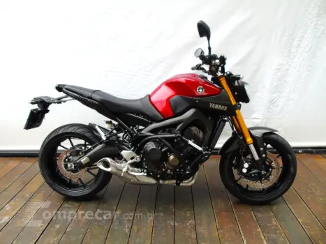 YAMAHA MT-09