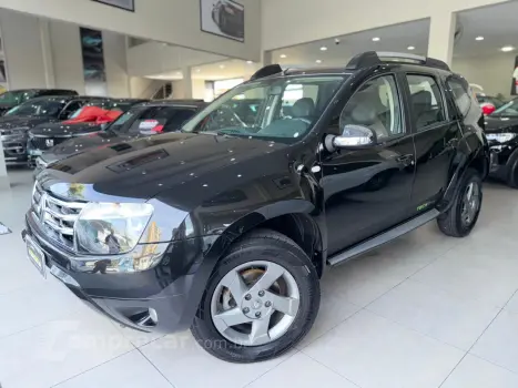 Renault DUSTER 2.0 16V Dynamique 4 portas