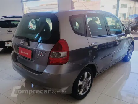 Fit 1.4 16V 4P LX FLEX