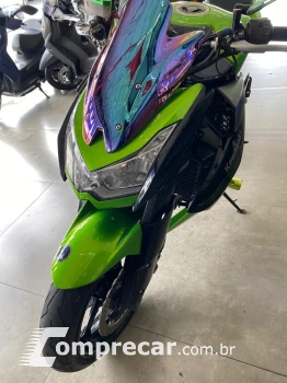 Z1000