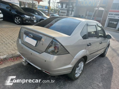 Fiesta 1.6 Mpi Class Sedan 8V Flex 4P Manual