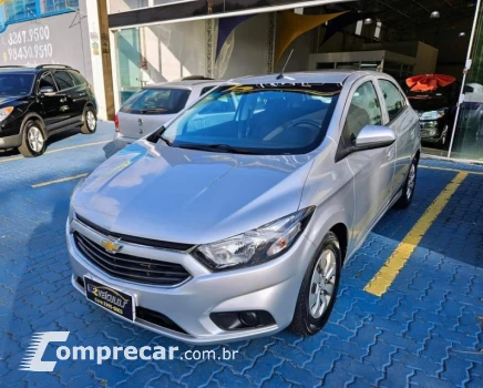 CHEVROLET ONIX 1.0 LT 4 portas