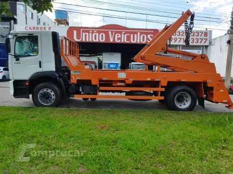 Volkswagen Constellation 14.190 + Poliguindaste 2 Caçambas 2 portas