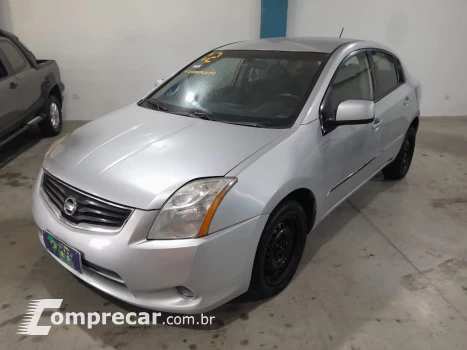 NISSAN Sentra 4 portas