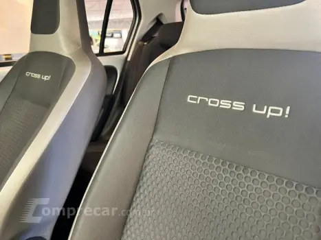 UP! CROSS 1.0 TSI TOTAL FLEX MEC. 4P