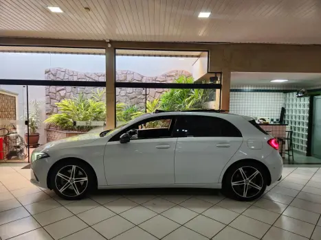 A 250 2.0 16V 4P CGI VISION 7G-DCT AUTOMÁTICO