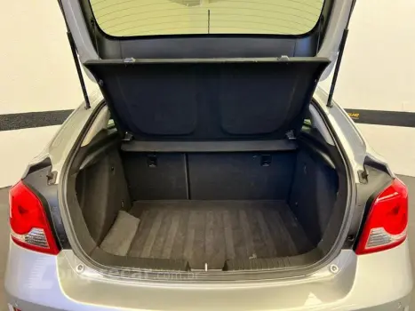 CHEV CRUZE LTZ HB AT