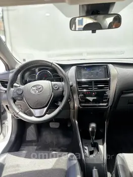 YARIS 1.5 16V Sedan XS
