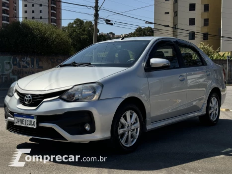 Toyota ETIOS 1.5 XLS Sedan 16V 4 portas