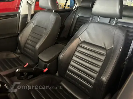 JETTA Highline 2.0 TSI 16V 4p Tiptronic