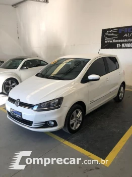 Volkswagen VOLKSWAGEN FOX 1.6 MSI HIGHLINE 16V 4 portas