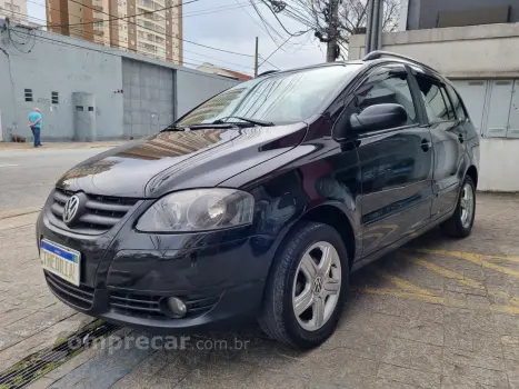 Volkswagen VOLKSWAGEN SPACEFOX 1.6 MI SPORTLINE 8V 4 portas