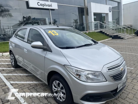 CHEVROLET ONIX 1.0 LT 4 portas