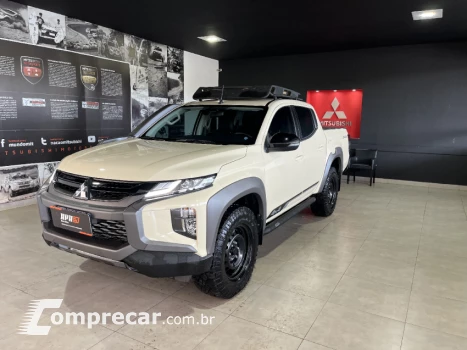 Mitsubishi L200 SAVANA 2.5 4X4 CD 8V Turbo 4 portas