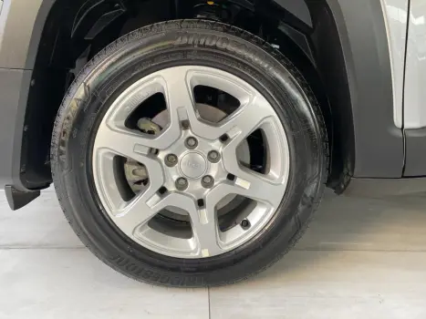 Renegade T270 1.3 TB 4x2 Flex Aut.