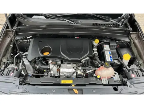 RENEGADE 1.3 T270 TURBO FLEX LONGITUDE AT6