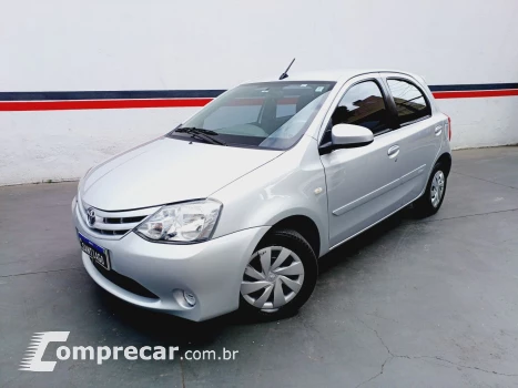 Toyota ETIOS XS 1.5 Flex 16V 5p Mec. 4 portas