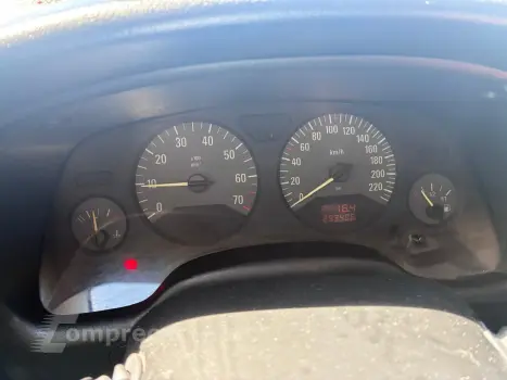 ASTRA 2.0 MPFI Sedan 8V