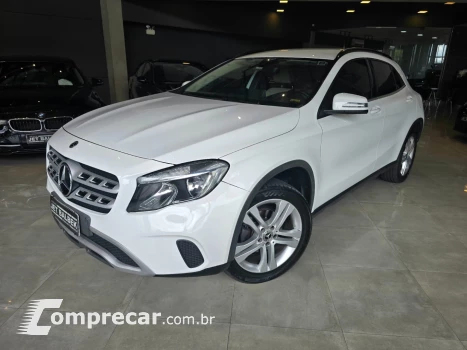 Mercedes-Benz GLA 200 1.6 CGI FLEX STYLE 7G-DCT 4 portas