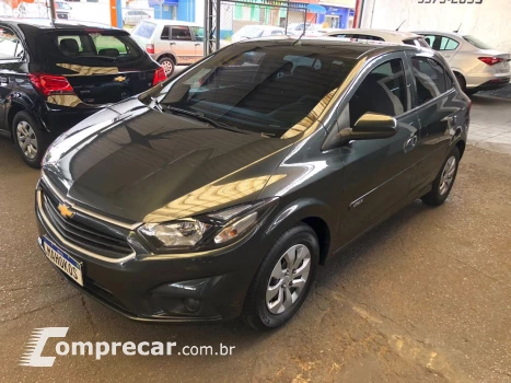 CHEVROLET ONIX HATCH LT 1.0 8V FlexPower 5p Mec. 4 portas