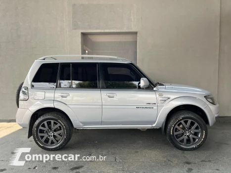 Pajero TR4 2.0/ 2.0 Flex 16V 4x4 Aut.