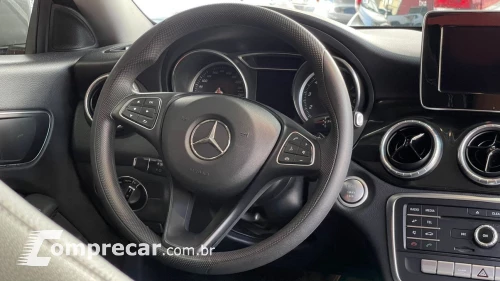 MERCEDES-BENZ CLA 180 1.6 CGI 7G-DCT