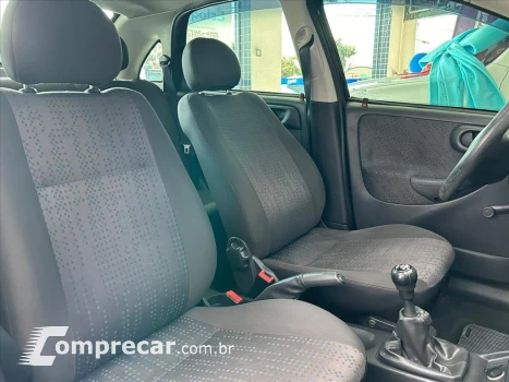 CORSA 1.4 MPFI MAXX SEDAN 8V FLEX 4P MANUAL