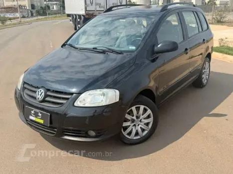Volkswagen SPACEFOX - 1.6 MI 8V 4P MANUAL 4 portas