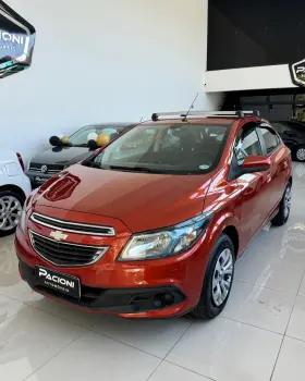 CHEVROLET ONIX 1.4 MPFI LT 8V 4 portas