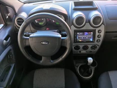 FIESTA 1.6 MPI Class Sedan 8V