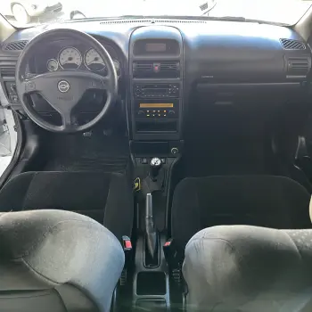 Astra Sed. Advant. 2.0 8V MPFI FlexP. 4p