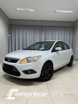 FORD FOCUS 1.6 GLX 16V 4 portas