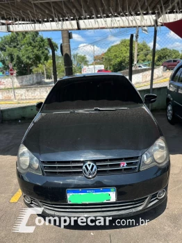 Volkswagen POLO SEDAN 2.0 MI Comfortline 8V 4 portas