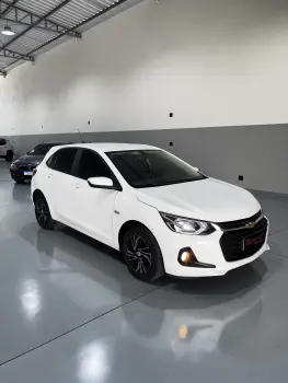 CHEVROLET ONIX 1.0 LT 4 portas