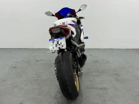 CBR 1000 RR Fireblade